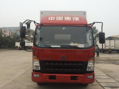 China Sinotruk small Box refrigerator Van Truck 4X2 10 tons 120HP 2800mm Wheel base for sale