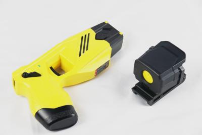 China Durable Double-Shot Professional Stun Gun Device For Police Use Water Resistance for sale