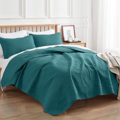 China Household Goods Soft Warm Durable High Quality Soft Bedspread Twin Bed Features Soft Comforters Set for sale