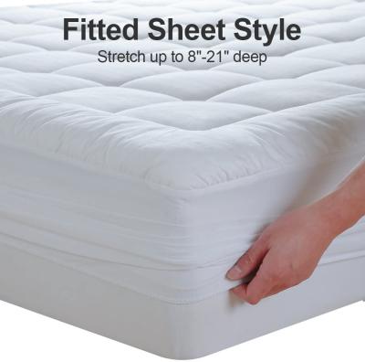 China Hot Selling 100% Polyester Anti-Pull Bedspread Non Slip King Size Easy To Clean Mattress Topper Protector Pad for sale