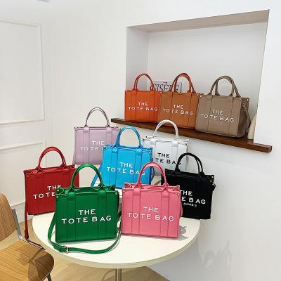 China PORTABLE Tote Bag New Style Women Handbags Ladies Pu Letters Print Square Cross - Body Summer Women Handbags For Women for sale