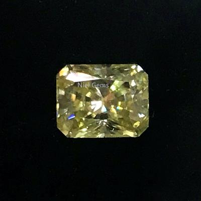 China 2021 Color Play Or Fire Heater Cut Diamonds Custom Synthetic Gold Color Moissanite Loose Light Bright Yellow Moissanite for sale