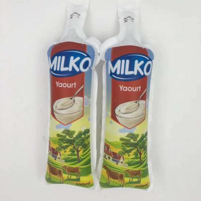 China 2019 Fashion Disposable Bottle Designs Cheap Disposable Shape Customized Plastic Bag For Yogurt for sale