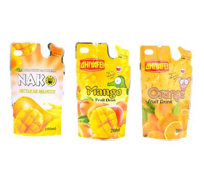 China Disposable Juice Packaging Bottle Shape Pouch Fruit Bottle Shape Pouch for sale