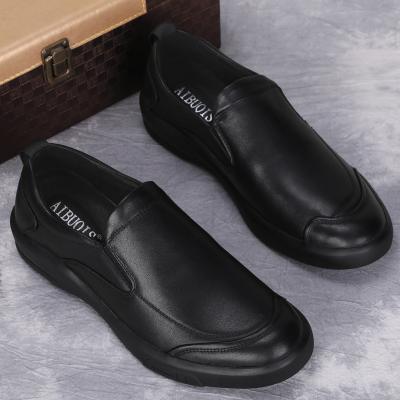 China Deodorization Hot Sale High Quality Casual  Leather Shoes Comfortable Men's  leather shoes for men leisure shoes for sale