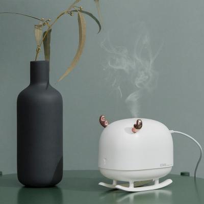 China SOTHING 260ML Car Deer Mini Lovely Air Humidifier With Night Light Humidifier Desktop Diffuser for sale