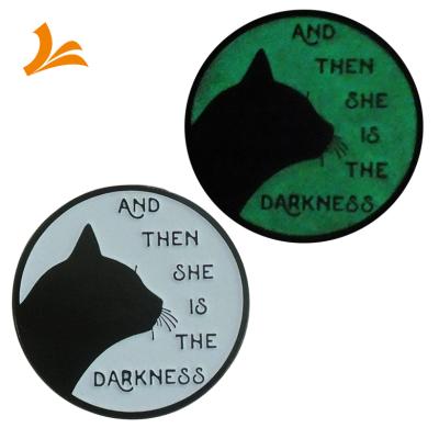 China USA Back Pin Custom Dyed Black Glow In Dark Soft Enamel Cat Lapel Pin for sale