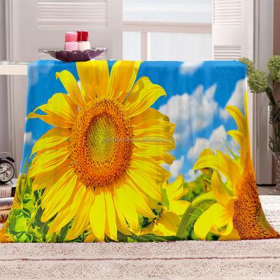 China Promotion Anti-bacteria Yellow Color Children Covers Hoodie Sunflower Printing Quality Covers Floral Printed Designer Blanket Luxury for sale