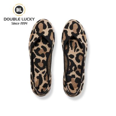 China Lucky Zapatos De Ballet New Arrivals Summer Women's Alternate Doubles Casual Shoes Leopard Print Ladies Fly Knit Alternate Ballet Flat Shoes for sale