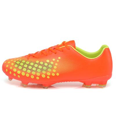 China TPU Outsole Durable Soccer Cleats Anti Slippery Sweat Absorbant Dampproof for sale