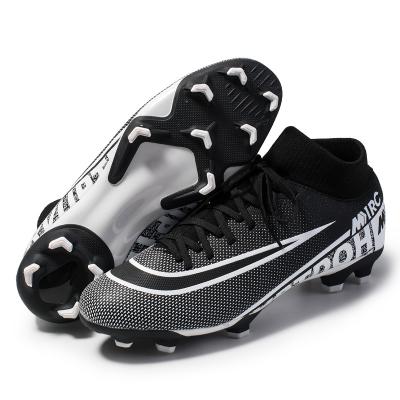 China Fashionable Comfy Football Boots , Durable Lightweight Football Cleats for sale