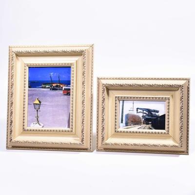 China Manufacturer American Classic Gold Desktop Picture Frames / Wall Plastic Picture Frames for sale