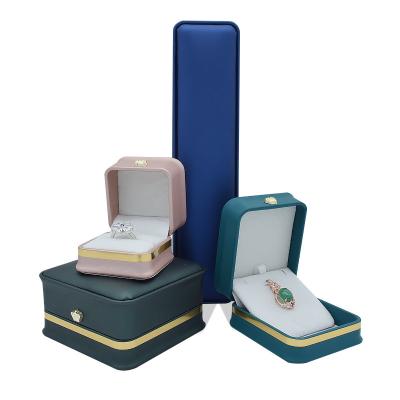 China Wholesale High Quality Plastic Packaging Box Custom Logo Show Ring Set Portable Luxury Necklace Earring Jewelry Boxes for sale