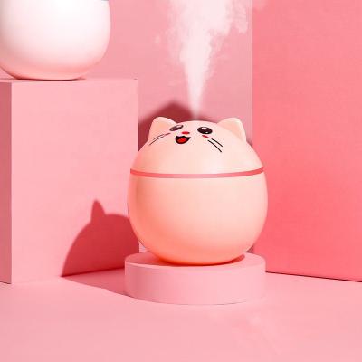 China With Mini Spray Lucky Moisturizer Small Pet Bedroom Desktop Humidifier Night Light Cat USB Desktop Humidifier for sale