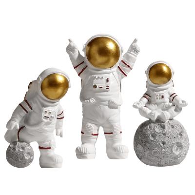 China StroSpace 2022 Art Deco Astronaut Small Nordic Style Home Jewelry Gift Decoration Office Creative for sale