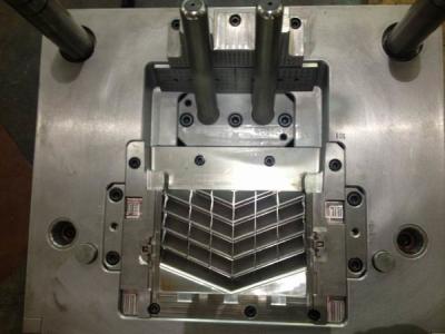 China Antirust Air Intake Grille Automotive Injection Mould With Harden Steel for sale