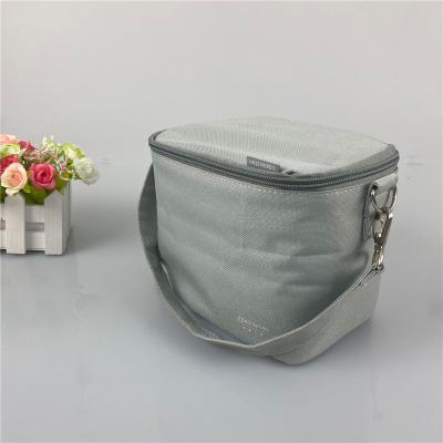 China Wholesale Reusable Soft Lunch Insulated Cooler Bag 600D Oxford Fabric Waterproof Refrigerated Cooler Bag Custom Te koop