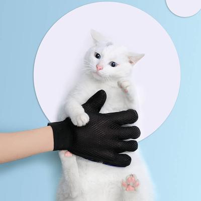 China Sustainable Pet Five Finger Design Grooming Mild Deshedding Sweep Effective Pet Hair Remover Glove for sale