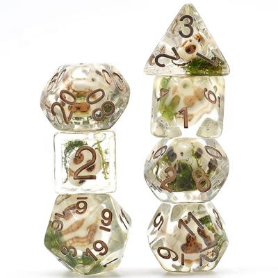 China Polyhedral Resin Udixi Resin DND Dies Set Dungeons Dragons Skull RPG Dies for sale