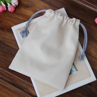 China Superb Recyclable Custom Logo Suede Flower Xiangyang Fiber Leather Jewelry Ring Necklace Stationery Jewelry Storage Bag for sale