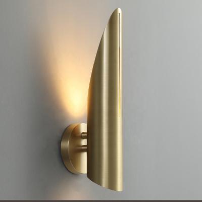 China Hotel Villa Wall Lamps Modern Luxury Indoor Wall Mounted Lighting Fixtures Gold Metal Copper Wall Lamp for sale