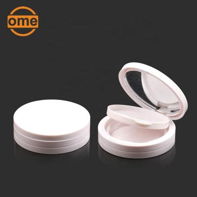 China Disposable White Magnetic Custom Cosmetic Packaging OPC-010 Empty Compact Powder Container for sale