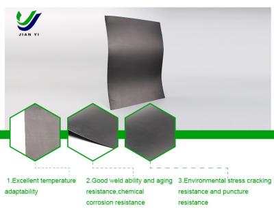 Cina Geomembrana in HDPE ad alta resistenza alla trazione resistente alla corrosione degli oli acidi e alcalini in vendita