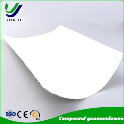 Chine Géomembrane composite HDPE à haute résistance à la traction et à la perforation à vendre