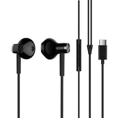 China Independent research and development quality hot selling color black and white telephone speaker wired earphone type C 3.5 mm earphone for mobile phone for sale