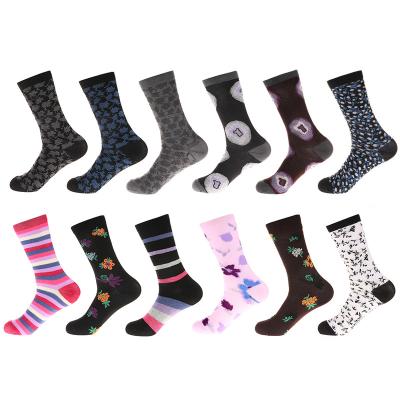 China High Quality Sporty Novelty Cute Funny Popular Fashionable Happy Crew Socks For Women Mens Unisex With Custom Label Packing for sale