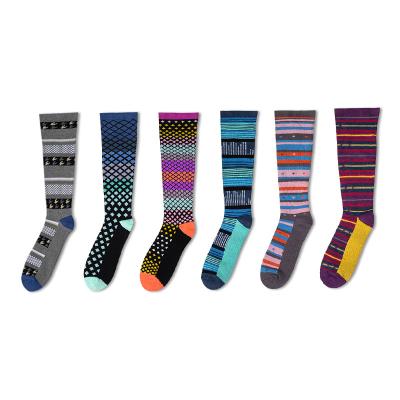 China Hot Sale QUICK DRY Fashion Custom Design Bamboo Colorful Fancy Color Men's Compression Socks for sale