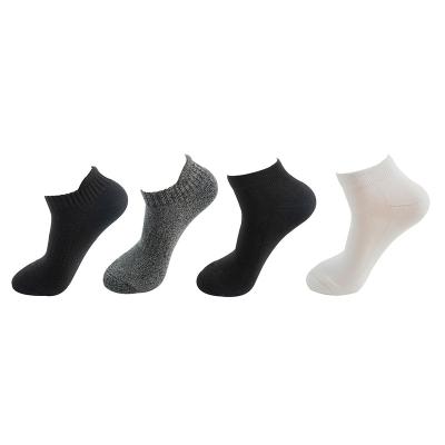 China Custom Designer Sport Mens Football Running Socks QUICK DRY Logo Sizes White Quick Breathable Socks for sale