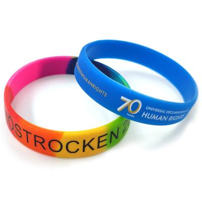 China Durable Custom Size Wrist Band Letter Printing Silicon Wristband Promotional Gift For Event for sale