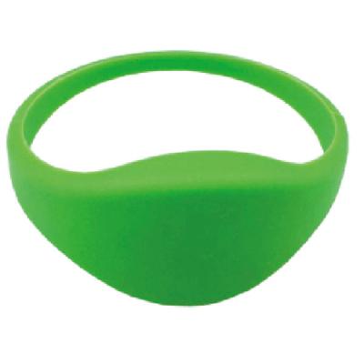 China Swimming Pool Wristband 13.56MHz Durable Waterproof NFC RIFD Adjustable Plastic Wristbands for sale