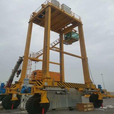 中国 40Ton RTG Rubber Tired Container Straddle Carrier Motorized Gantry 販売のため