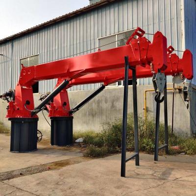 China Folding Arm Or Telescopic Mobile Harbor Crane for lifting for sale