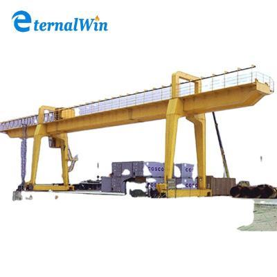 China Speed Gantry Crane Spanning 7.5-30m 3 Phase 380V 50hz Power Source With Customizable Lift Height for sale