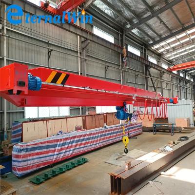 China Customized Lift Height Overhead Crane Machine with 380V Power Source and Pendent Control/Remote Control for sale