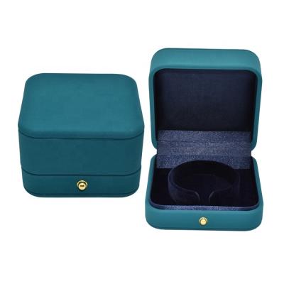 China Luxury Plastic Leather Jewelry Packaging Velvet Packaging Bangle Jewelry Gift Display Customized Bracelet Box for sale