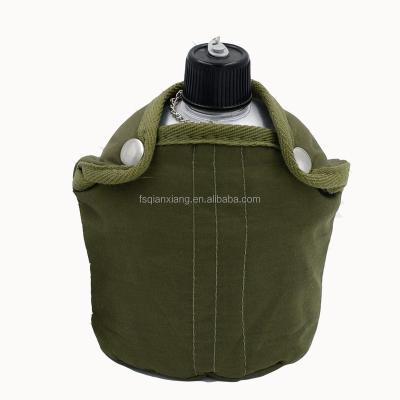 China Sustainable Army Green Aluminum Military Water Canteen With Aluminum Cup And Pouch for sale