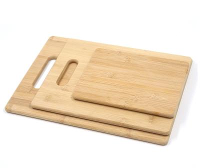 China Sustainable Rectangle Square Bamboo Cutting Board With Handle Set for sale