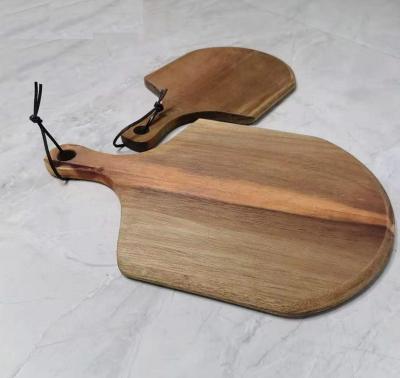 China Sustainable Food Western Solid Walnut Restaurant Steak Dish Pizza Board Tray Cutting Board Wooden Set for sale