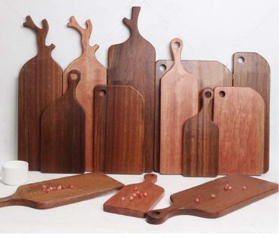 China Viable Custom Different Shape Walnut Fun Food Fruit Wooden Breakfast Wooden Cutting Boards for sale