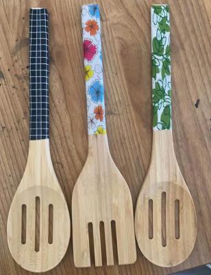 China OEM Sustainable Printing On Cute Colorful Bamboo Dining Kitchen Utensils Sets for sale