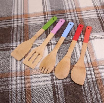 China Sustainable Natural Bamboo Kitchen Utensils Sets With Color Handle for sale