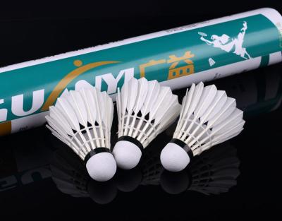 China Wholesale Badminton Durable No.3 Duck Feather 12pcs Per Dozen Solid Entertainment Badminton Shuttlecock Lovers And Durable High Quality for sale