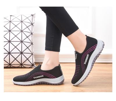 China Fashion Trend Big Anti Slip Rubber One Size Fits All Knit Flight Mesh Upper Cheap Stocks Women Loafers Sock Walking Shoes for sale