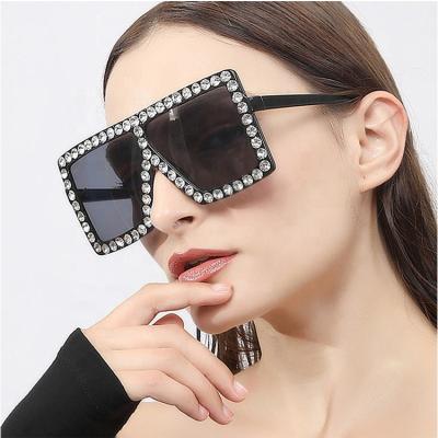 China Fashion Sunglasses 2021 Oversized Shades Diamond Sunglasses Square Rhinestone Fashion Sun Women Luxury Glass for sale