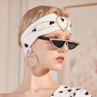 China Women Cat Eye Sunglasses With Diamonds Bling Shades Luxury Fashion Sunglasses DD2019 Retro Fashion for sale