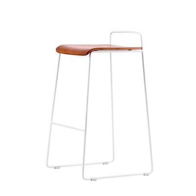 中国 Modern Bistro Restaurant Bar Stool High Bar Chair Metal Wire Stackable Standard Bar Stool With Bent Plywood Seat 販売のため